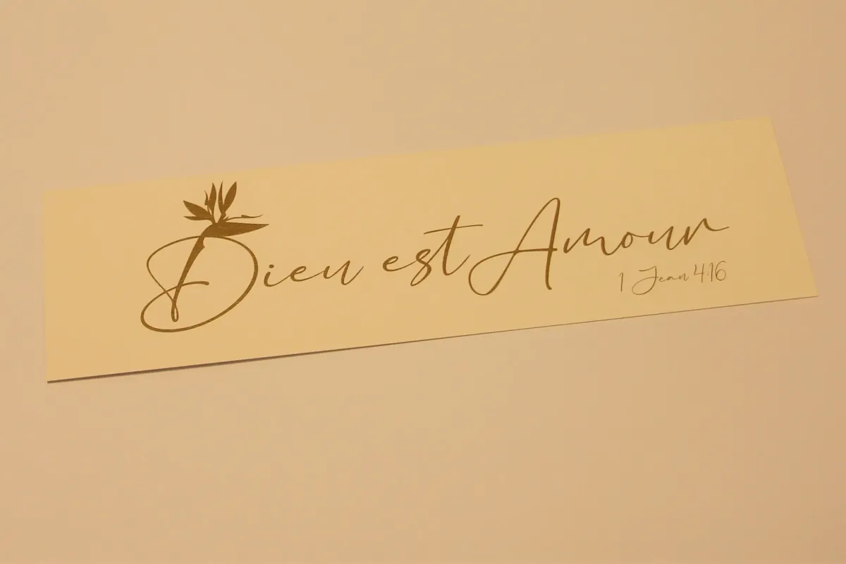 Marque-Pages Blanc Royauté - Dieu est Amour