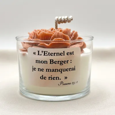 Bougie Pivoine « L'Eternel est mon Berger » Psaume 23.1 - Parfum Fleur de coton