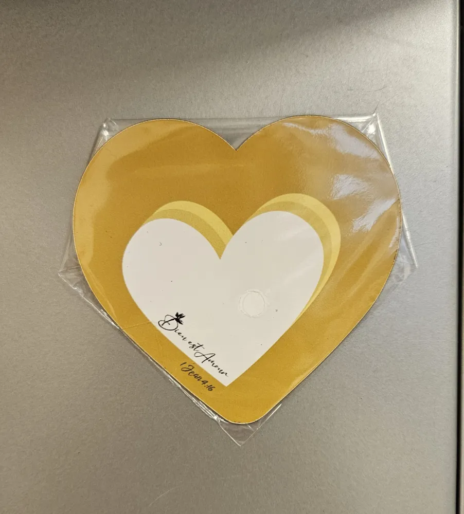 Magnet « Dieu est Amour »