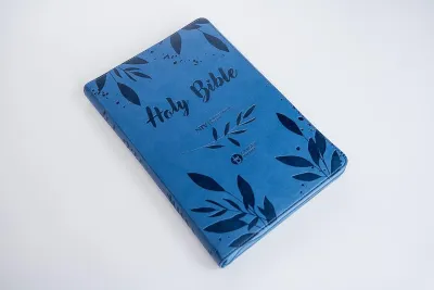 Anglais, Bible, NIV, gros caractères, couverture bleue avec fleurs stylées, fermeture éclair -...
