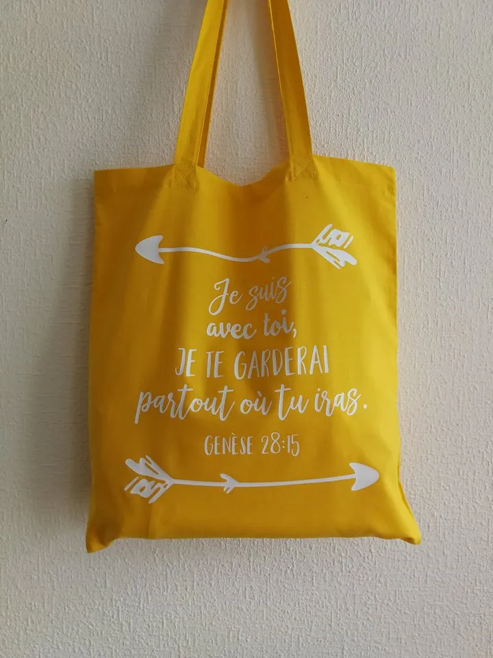 Tote bag "Je suis avec toi […]" Genèse 28:15 - diverses couleurs
