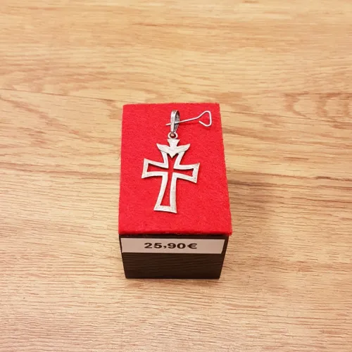 Pendentif Croix évidée surmontée d'une Colombe en argent