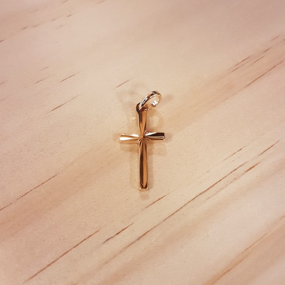 Pendentif Croix striée PO [moyenne] - Plaqué Or