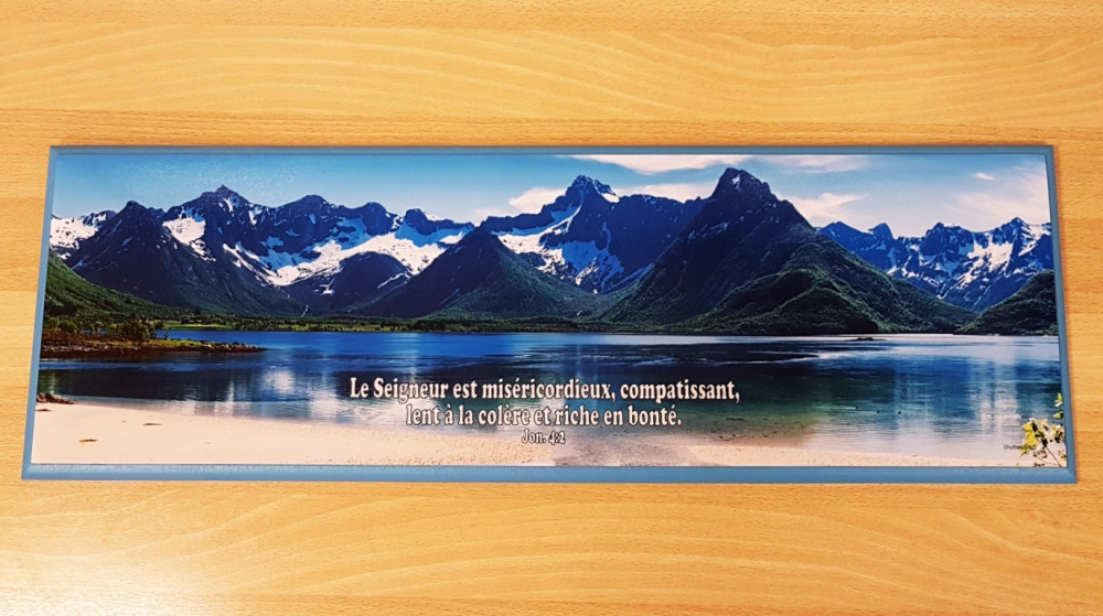 Cadre bois "Le Seigneur est miséricordieux […]" Jonas 4:2 - 22 x 66cm, bleu marée haute