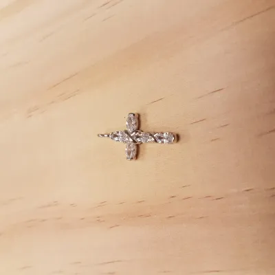 Pendentif Croix torsadée avec brillants - Argent 1.1g